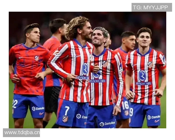 英超历史上有哪些球队曾经实现过整个赛季不败的壮举？